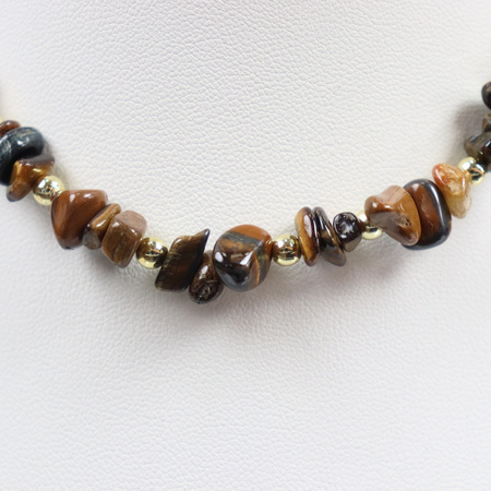 Naszyjnik kamienny ze złotym zdobieniem