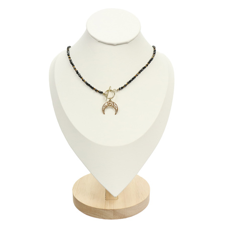 Naszyjnik z kamieni z ozdobnym zapięciem