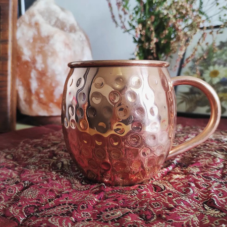 Miedziany kubek z uchem