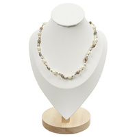 Naszyjnik z muszelkami i perłami