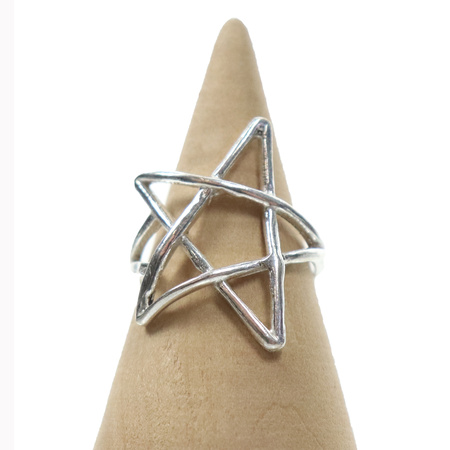 Pierścionek indyjski z motywem gwiazdy pięcioramiennej 