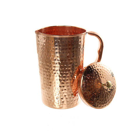 Miedziany dzbanek z pokrywką