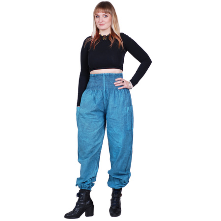 Spodnie z kieszeniami