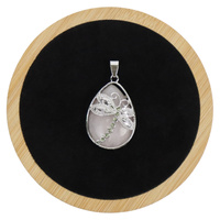 kwarc różowy z ważką