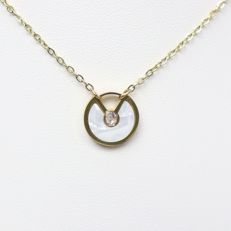 Złoty naszyjnik z wisiorkiem