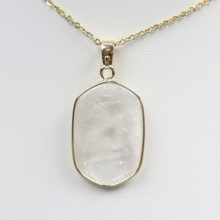 Naszyjnik z zawieszką kamienną