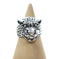 Pierścionek indyjski z motywem jaguara