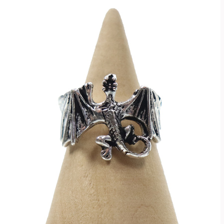 Pierścionek indyjski z motywem smoka