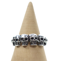 Pierścionek indyjski z motywem czaszek