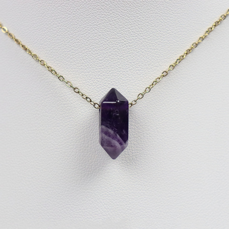 Naszyjnik złoty z wisiorkiem kamiennym