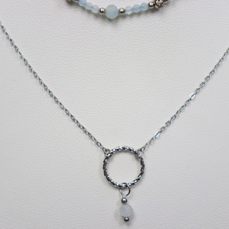 Naszyjnik kamienny z zawieszką